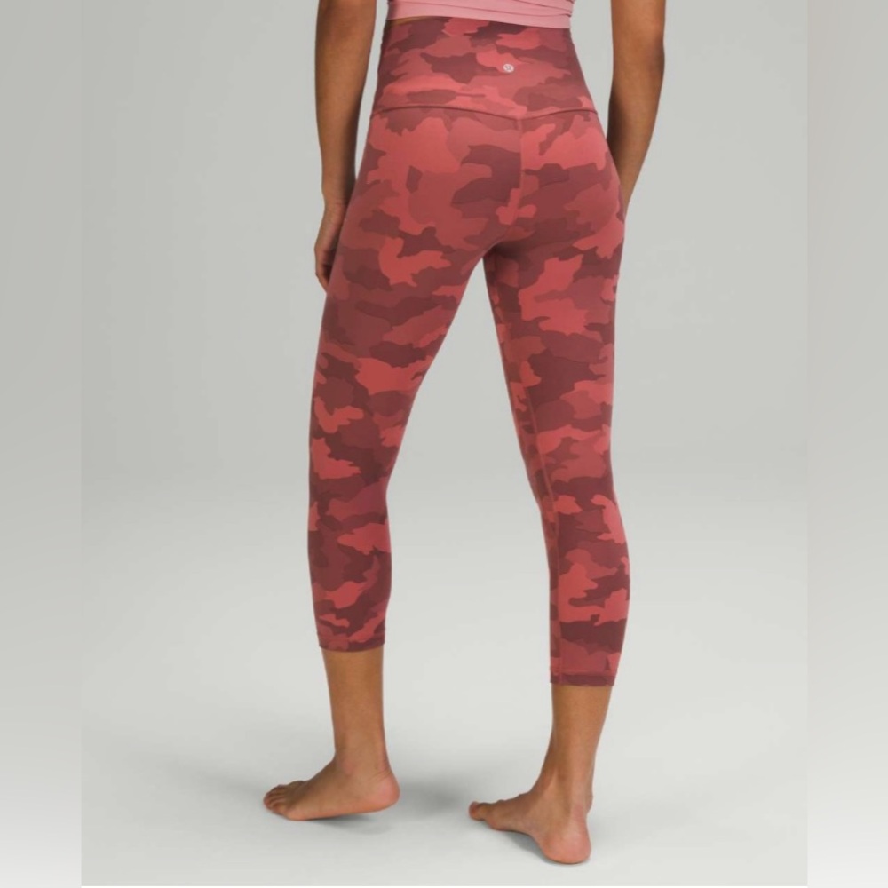 Lululemon Align Crop *21" in Heritage 365 Camo Brier Rose Multi - Picture 3 of 12